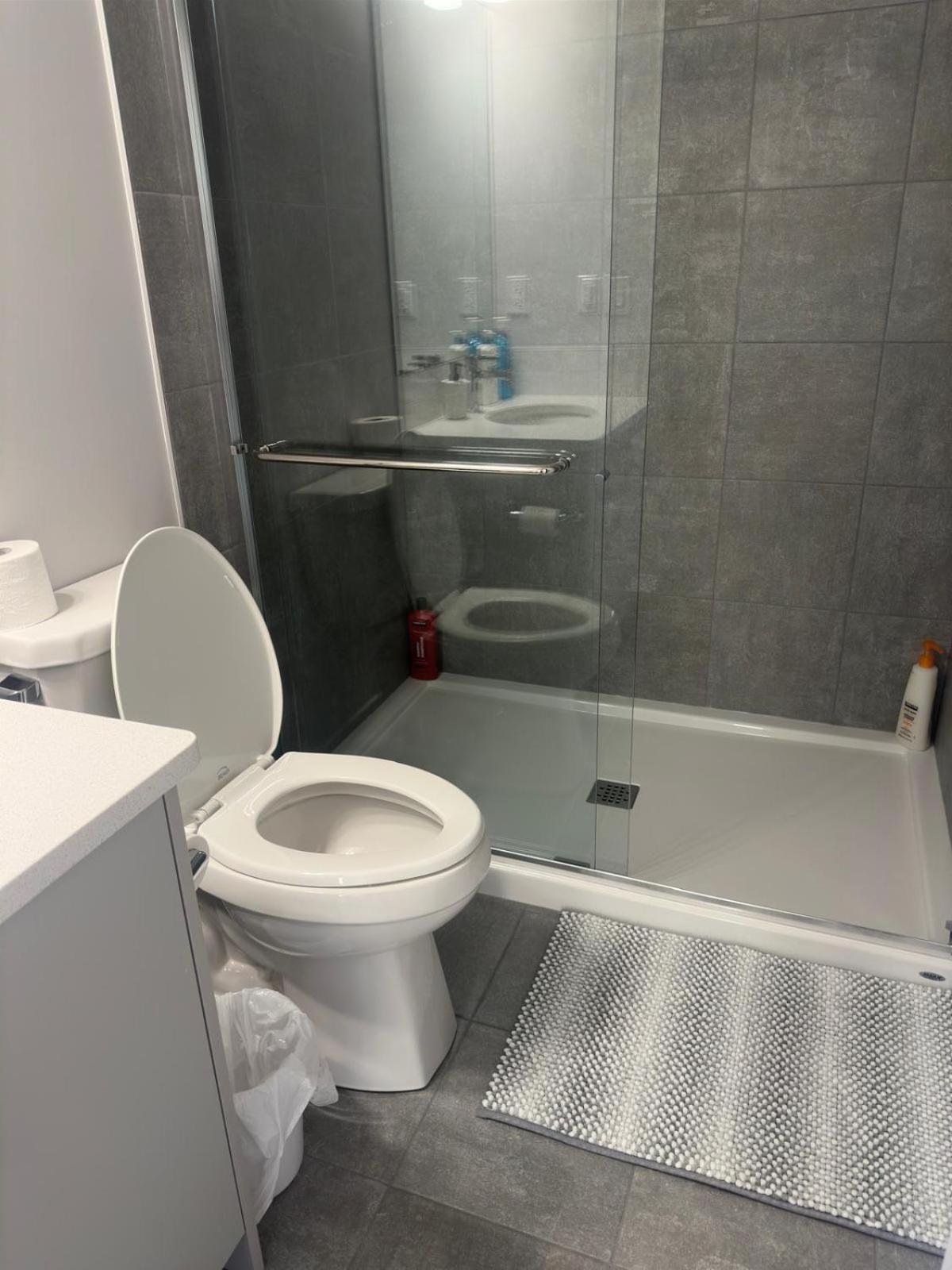 Private Room Minutes To Calgary Airport Yyc, Downtown, Banff Bagian luar foto