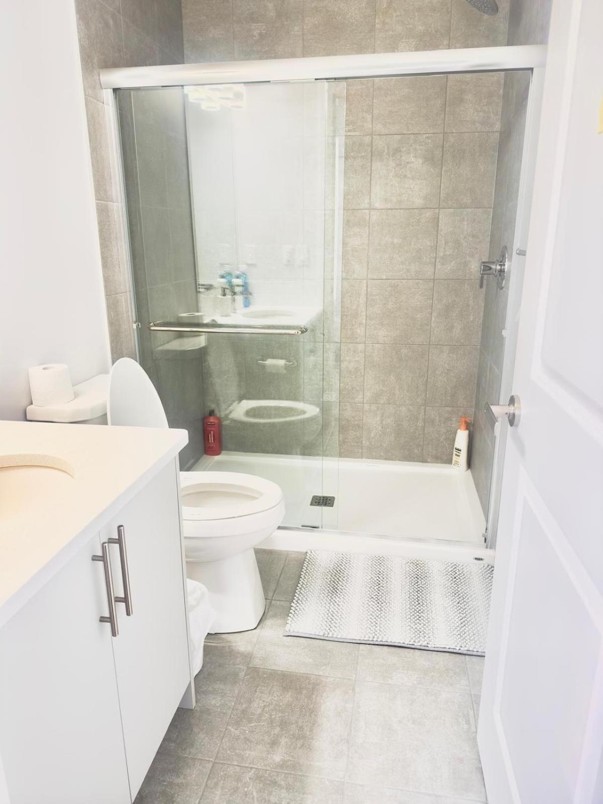 Private Room Minutes To Calgary Airport Yyc, Downtown, Banff Bagian luar foto