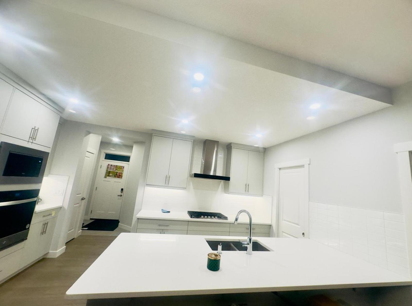 Private Room Minutes To Calgary Airport Yyc, Downtown, Banff Bagian luar foto